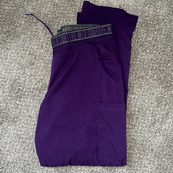 Med Couture scrub set - Picture 2 of 6